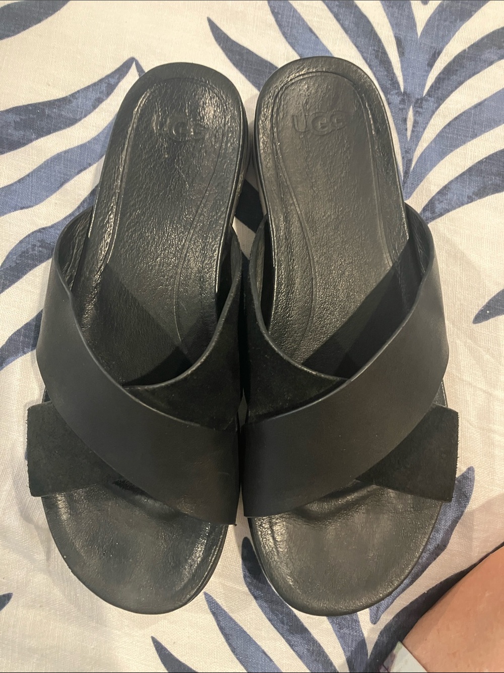 UGG Black Crisscross Slide Sandals - Picture 2 of 9